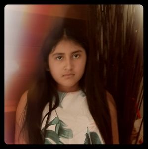 Meet your Posher, Aida